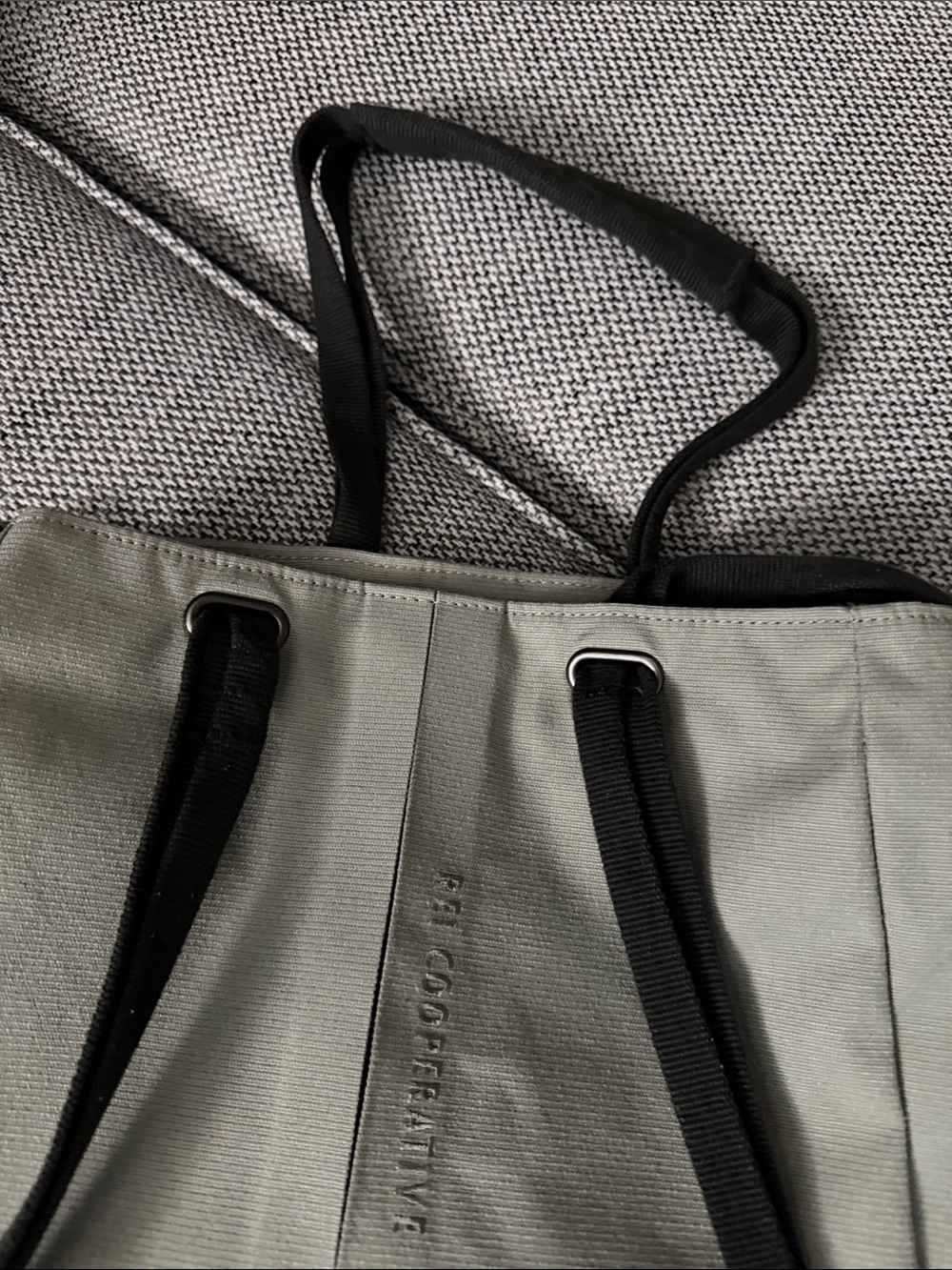 REI Cooperative Green Canvas Convertible Tote or Backpack - Picture 6 of 15